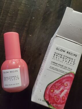 Glow Recipe Guava Vitamin C Bright-Eye Gel Cream - Pink